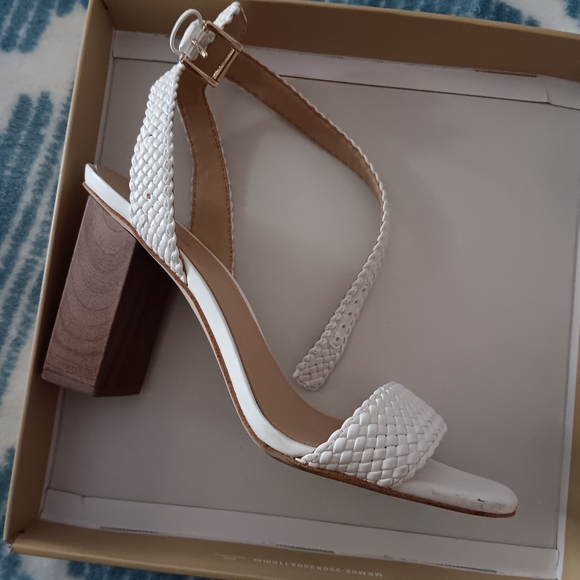 Michael Kors high heels sandals white size 8 - Picture 3 of 7